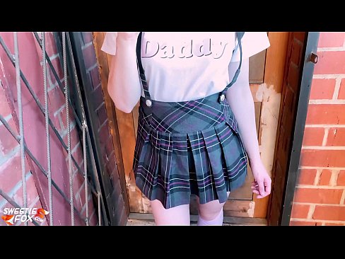 ❤️ 女子校生は授業の代わりに彼女のペニスを深く吸ってファックする。 ️❌ ジャストポルノ ❌️❤